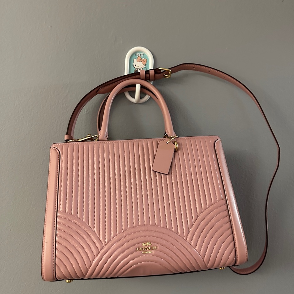 Coach Quilted look Purse Crossbody Pink leather purse. Lock and key included.